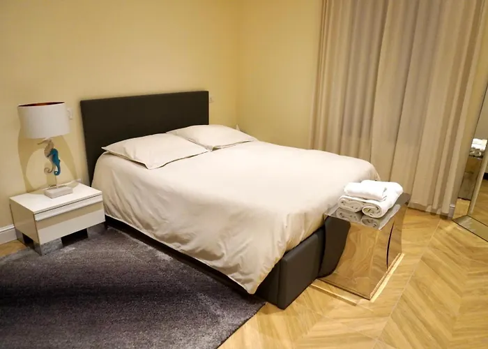 Apartment Aux Portes De Monaco